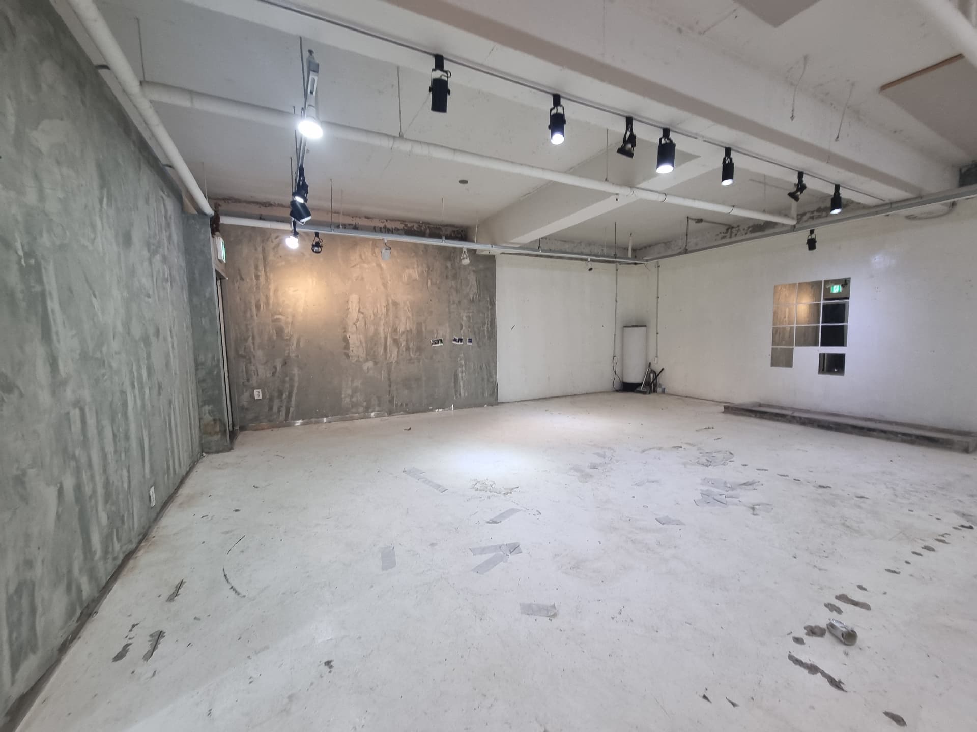 부산광역시 부산진구 전포동 상가 - 1