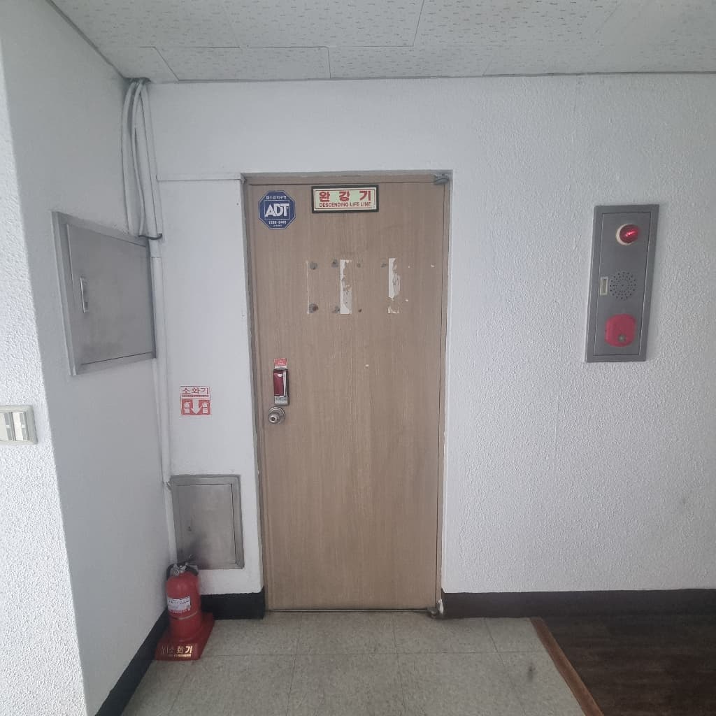 부산광역시 연제구 연산동 사무실 썸네일 2