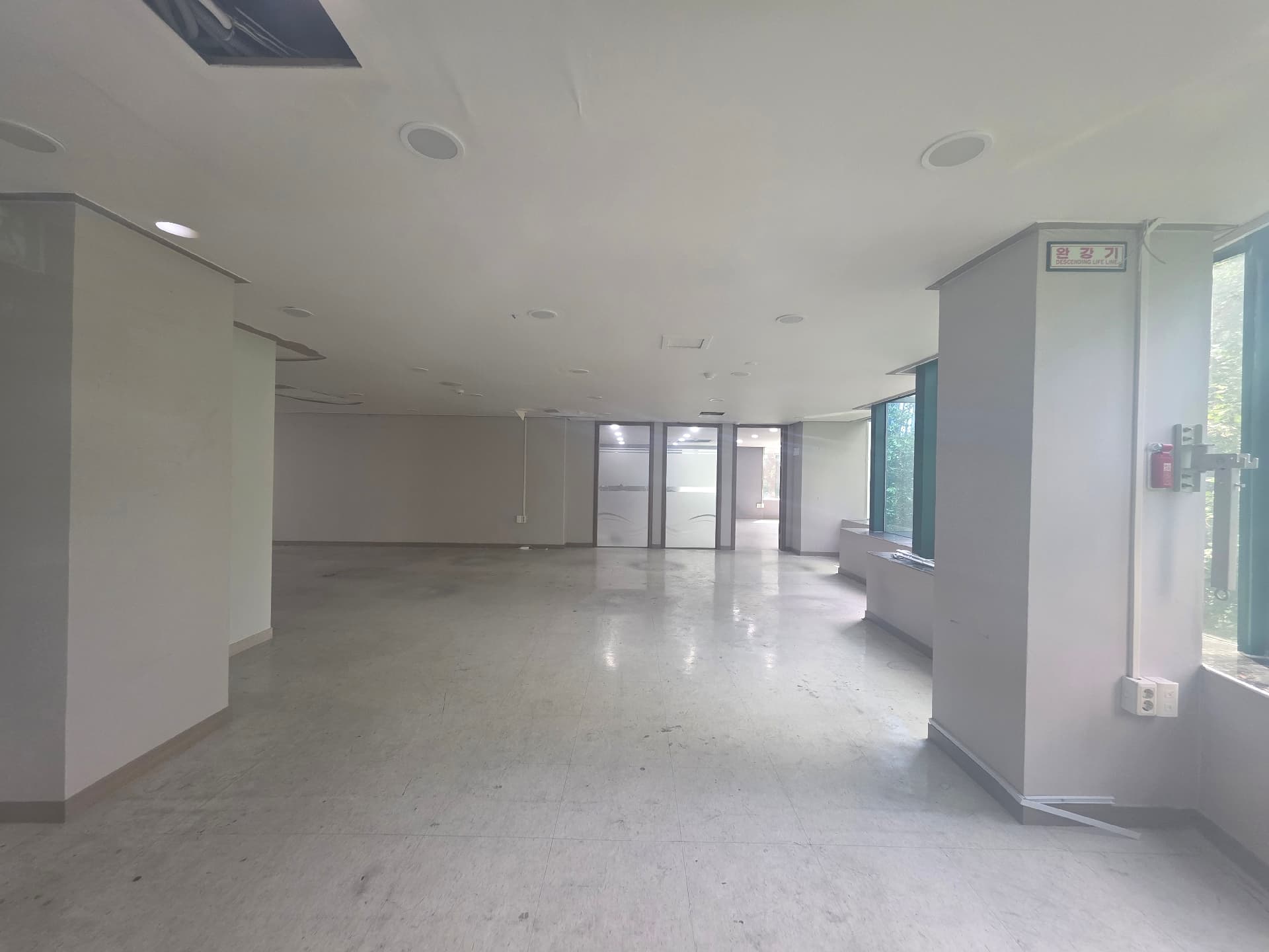 부산광역시 동구 초량동 상가 썸네일 2