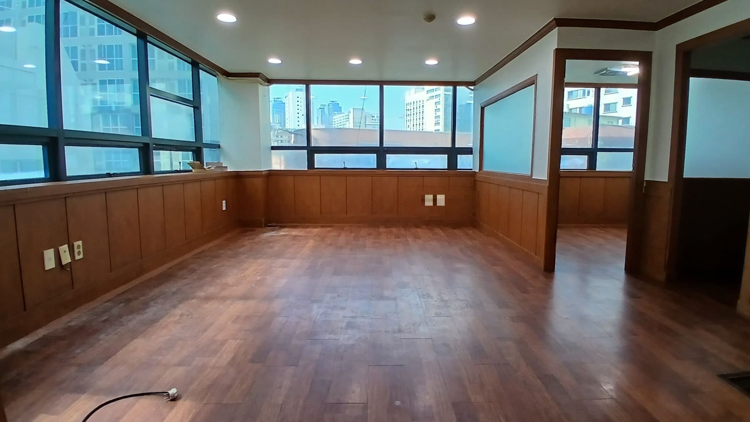 부산광역시 부산진구 전포동 사무실 썸네일 2