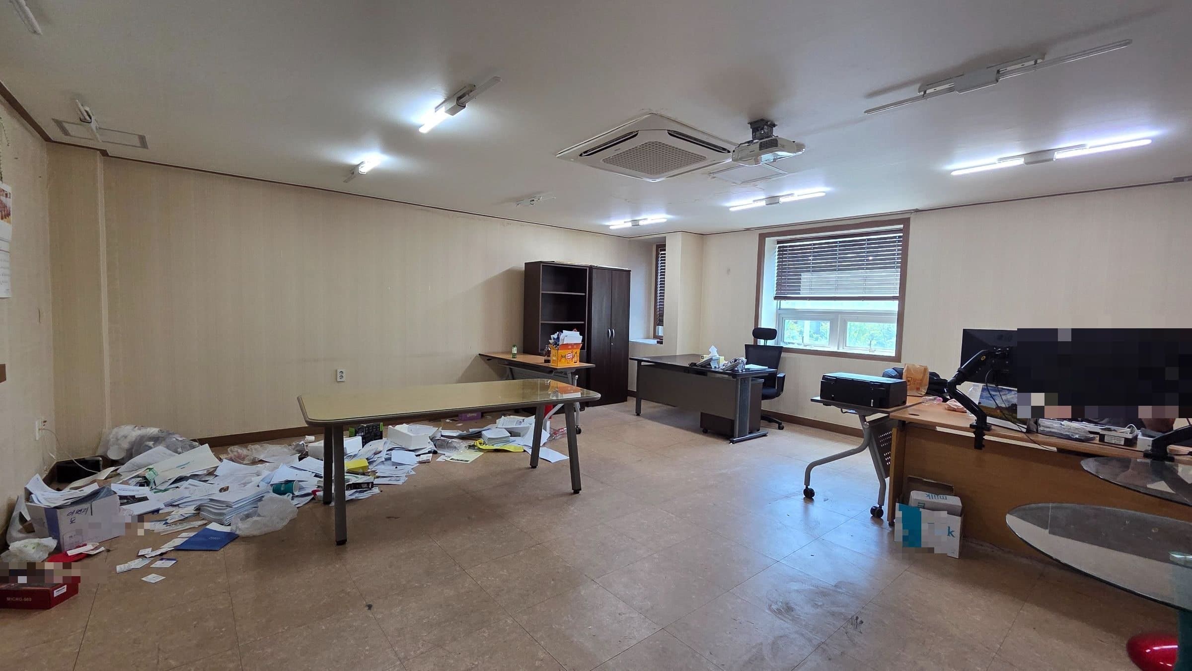부산광역시 연제구 거제동 사무실 썸네일 3