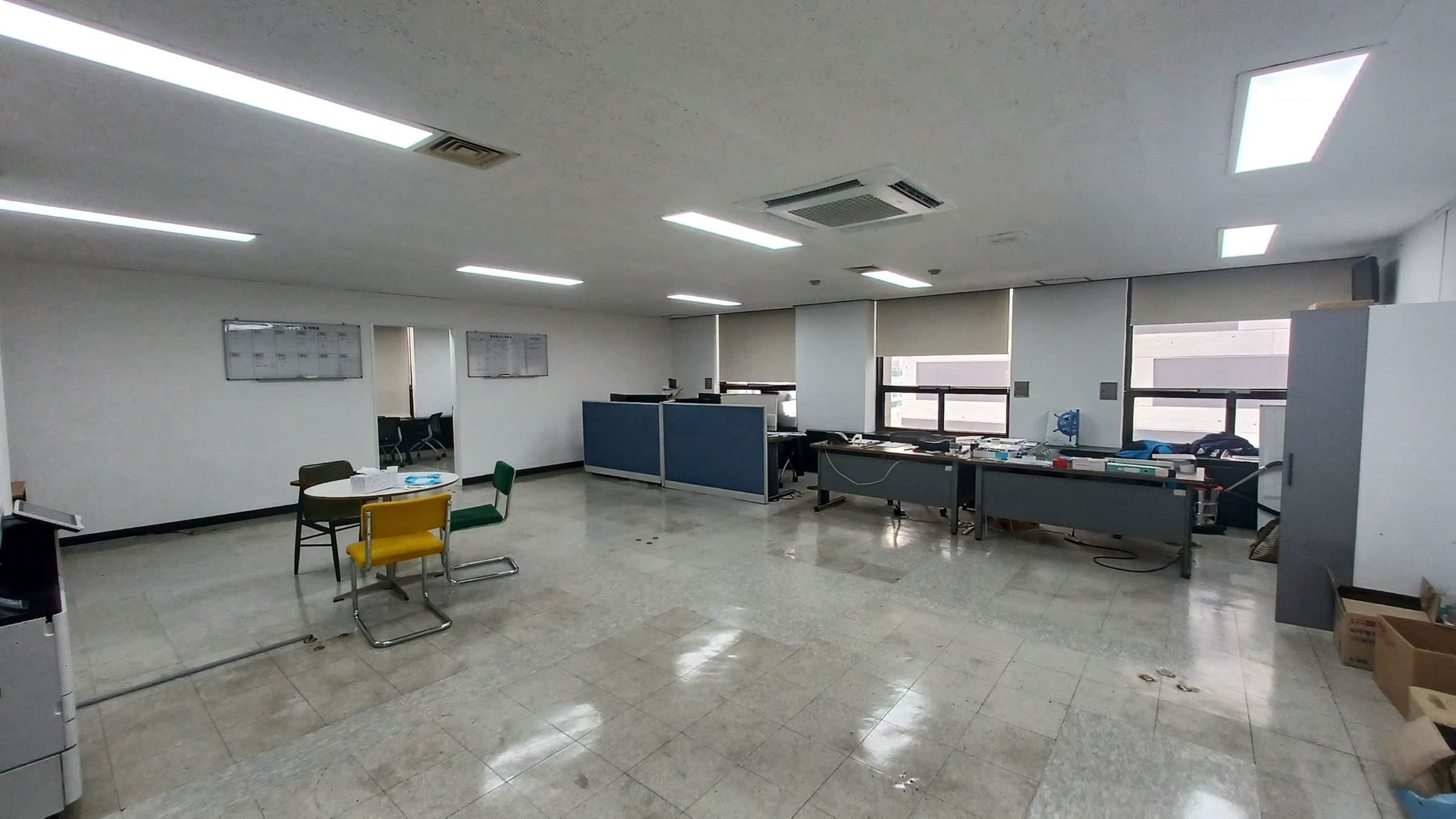 부산광역시 중구 중앙동4가 사무실 썸네일 6