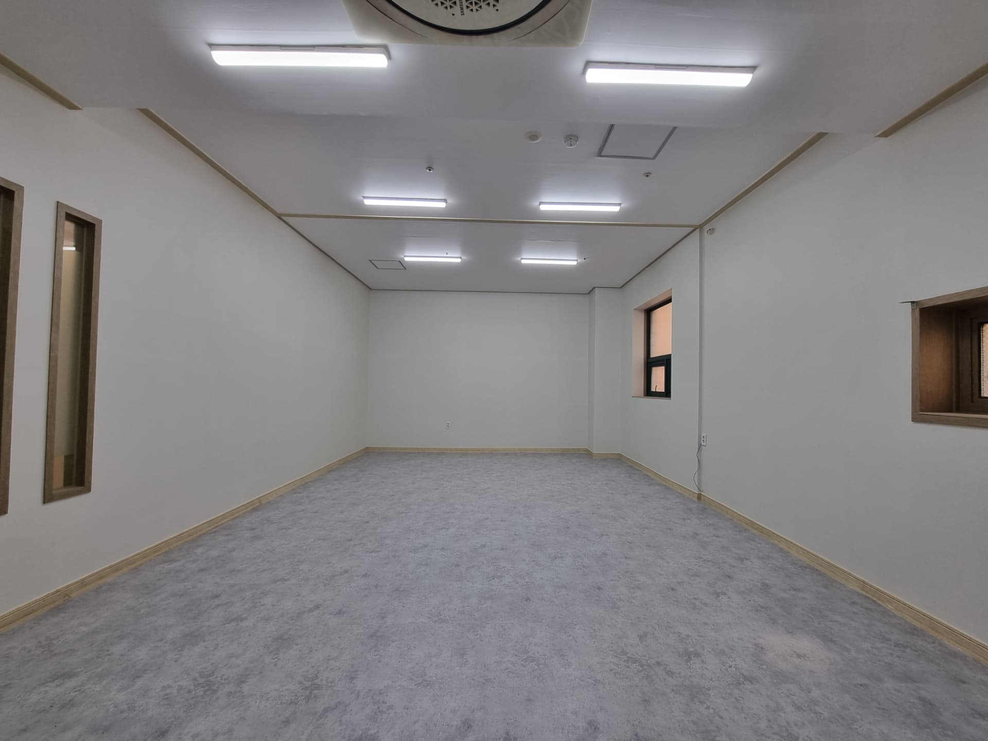 부산광역시 동구 초량동 사무실 - 1