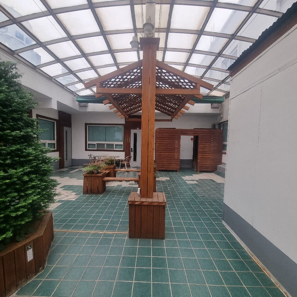 부산광역시 부산진구 부전동 상가 - 1
