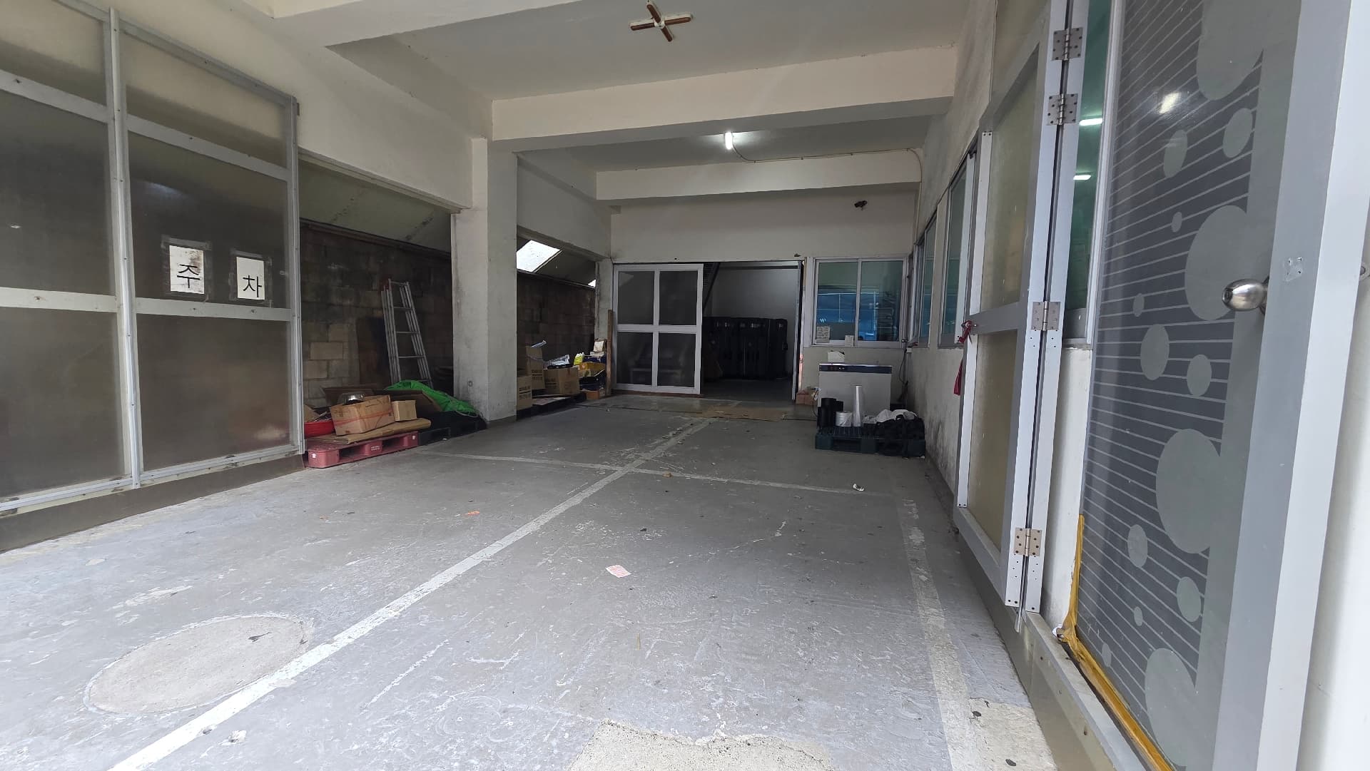 부산광역시 부산진구 범천동 건물 - 1