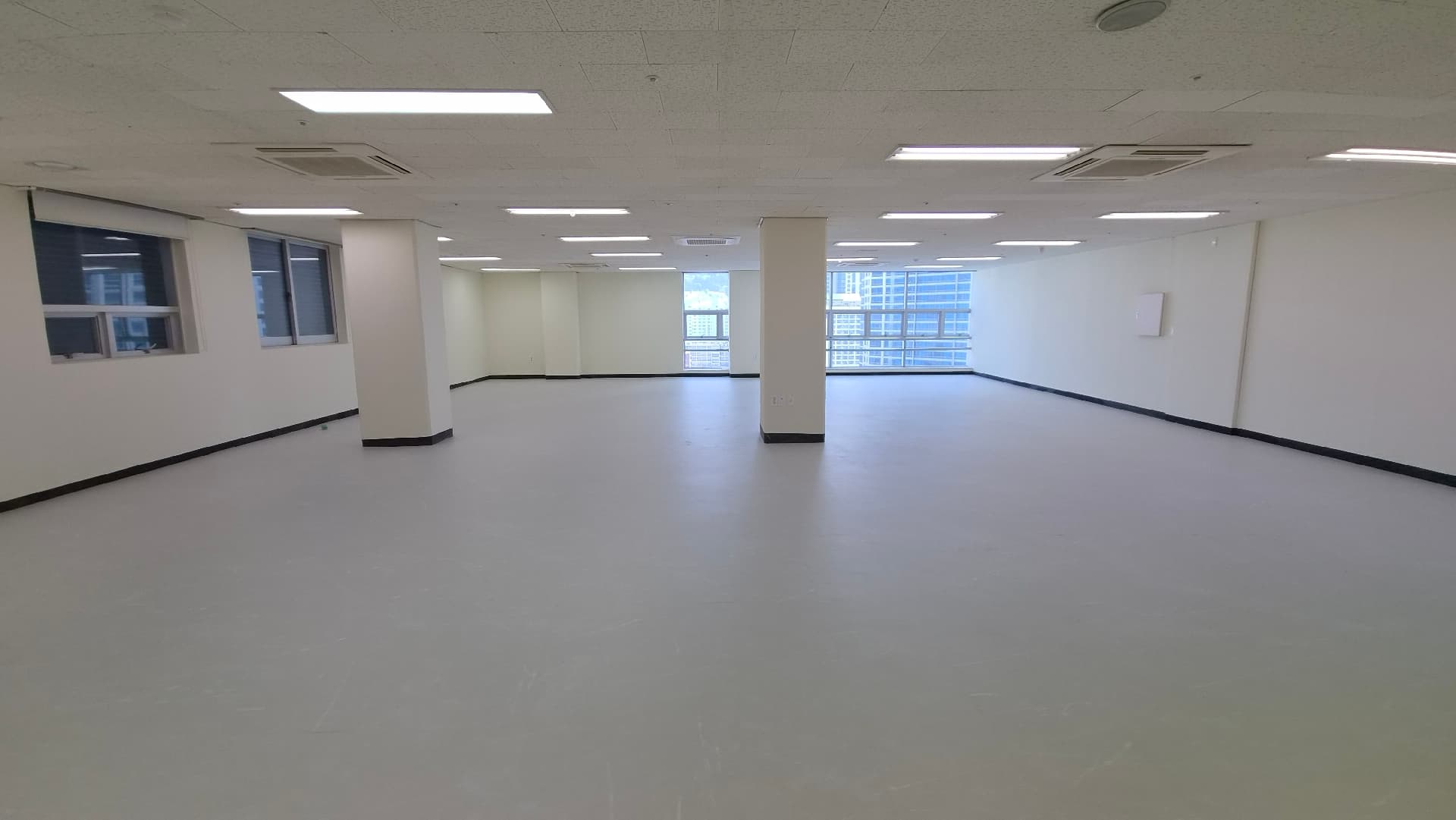 부산광역시 부산진구 부전동 사무실 - 1