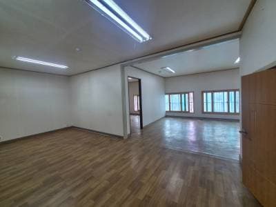 부산광역시 부산진구 전포동 638-8번지 사무실