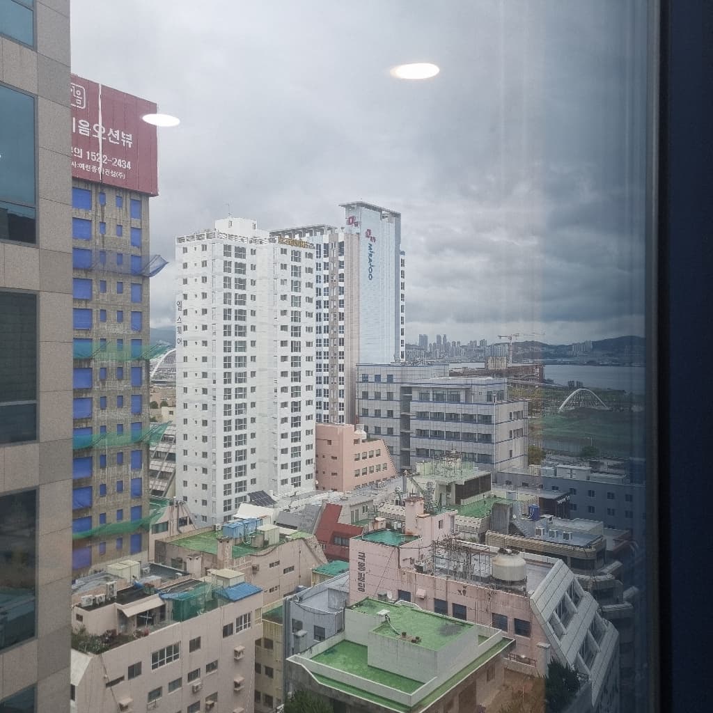부산광역시 연제구 거제동 사무실 썸네일 6