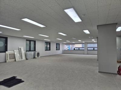 부산광역시 동구 범일동 830-268 유니빌딩 사무실