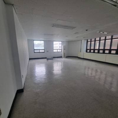 부산광역시 동구 초량동 1204-7번지  사무실