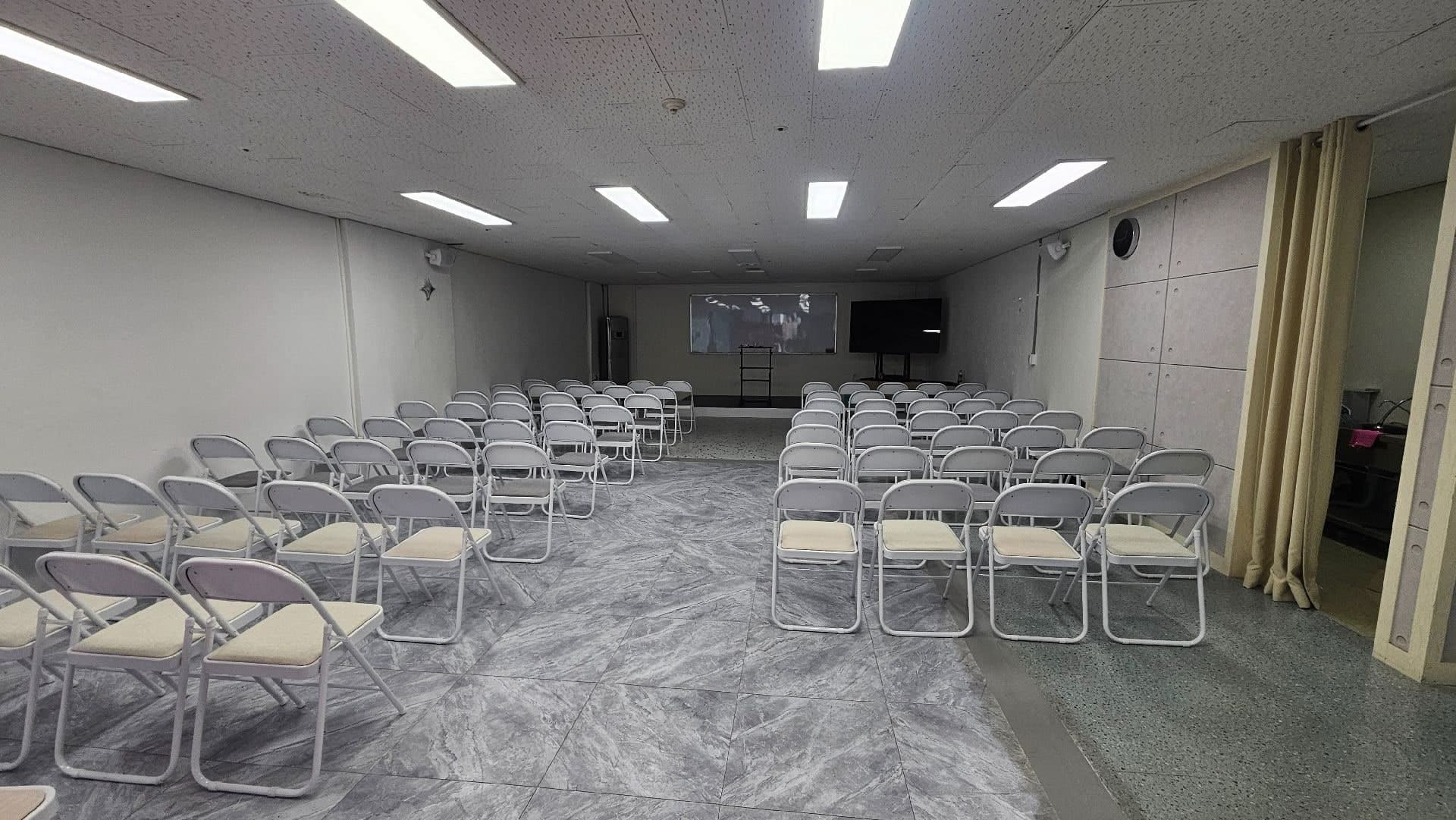 부산광역시 연제구 연산동 상가 - 1