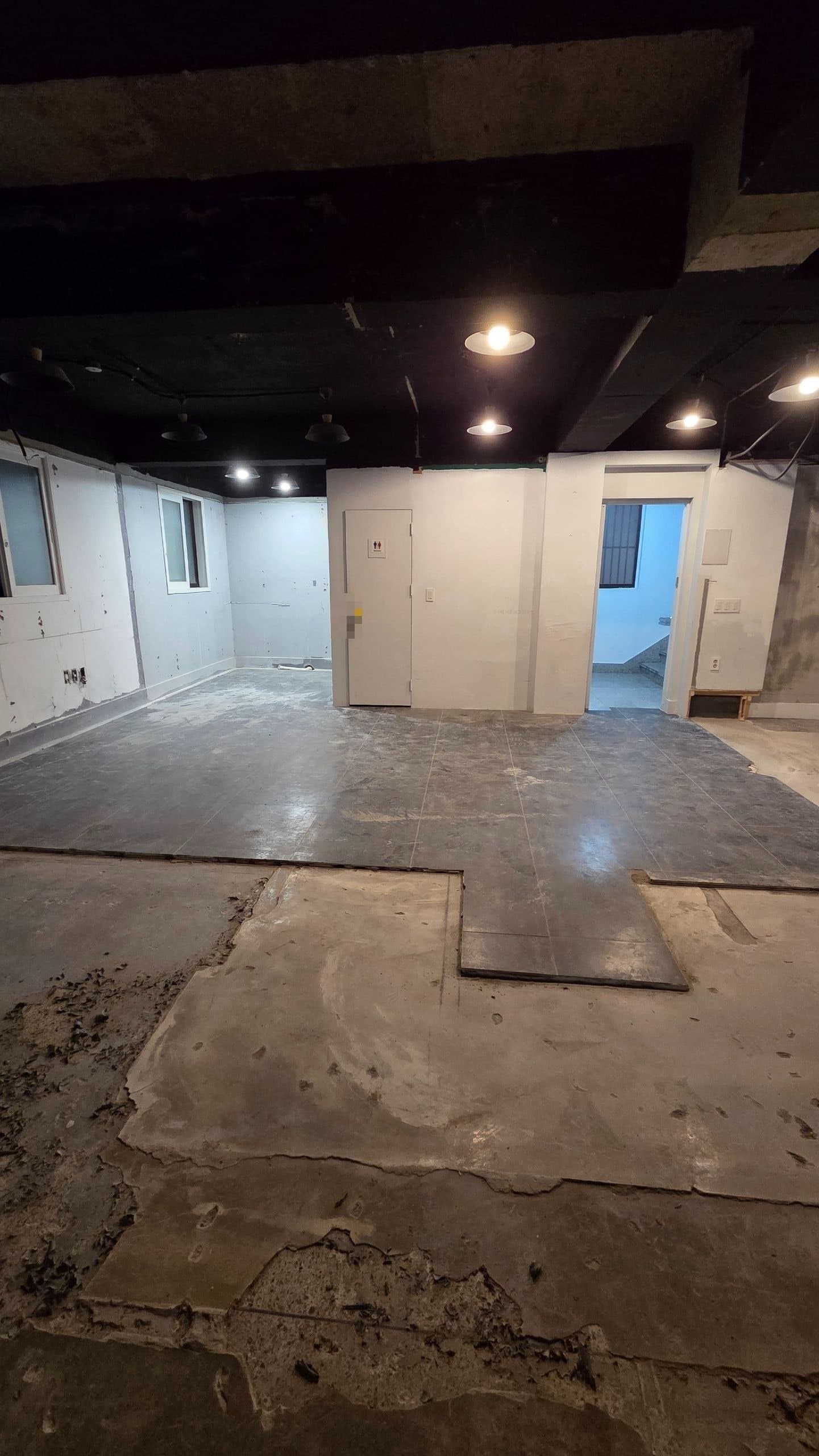 부산광역시 부산진구 전포동 상가 - 1