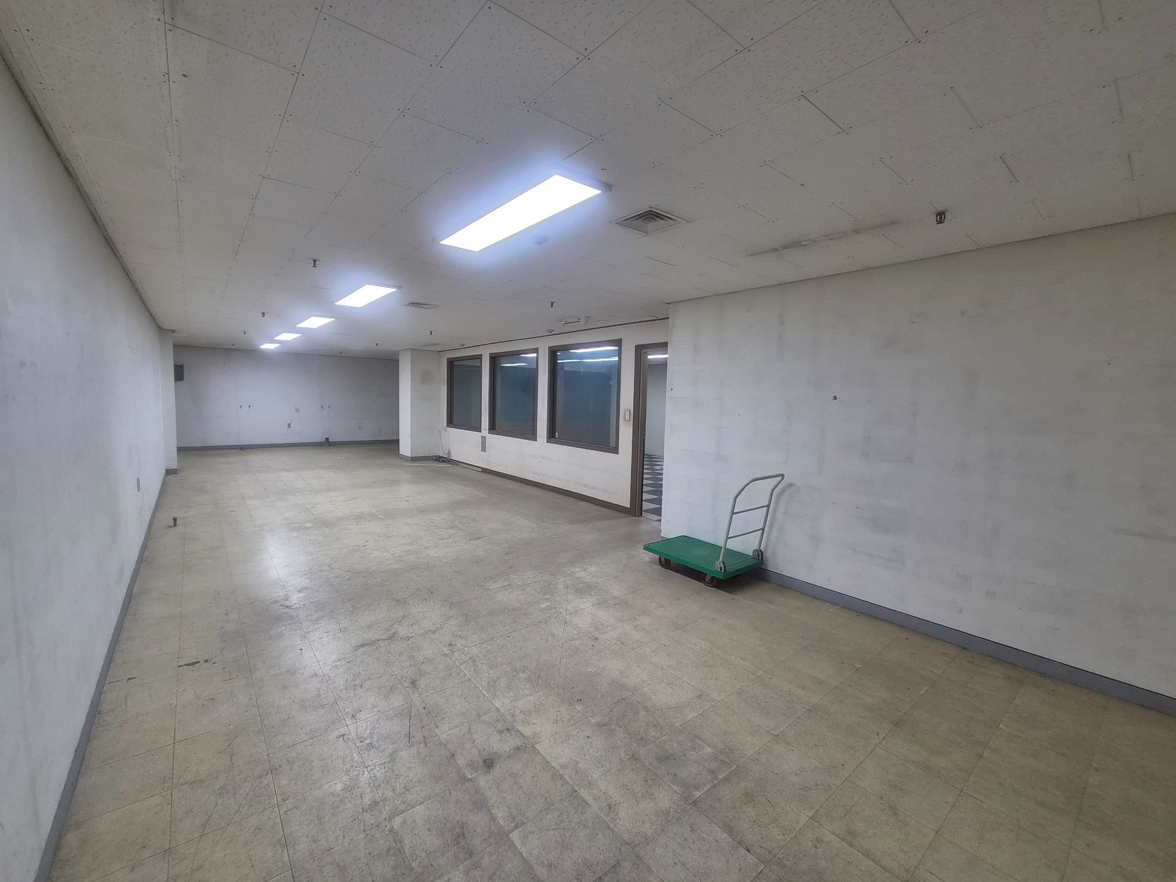 부산광역시 부산진구 전포동 사무실 썸네일 2