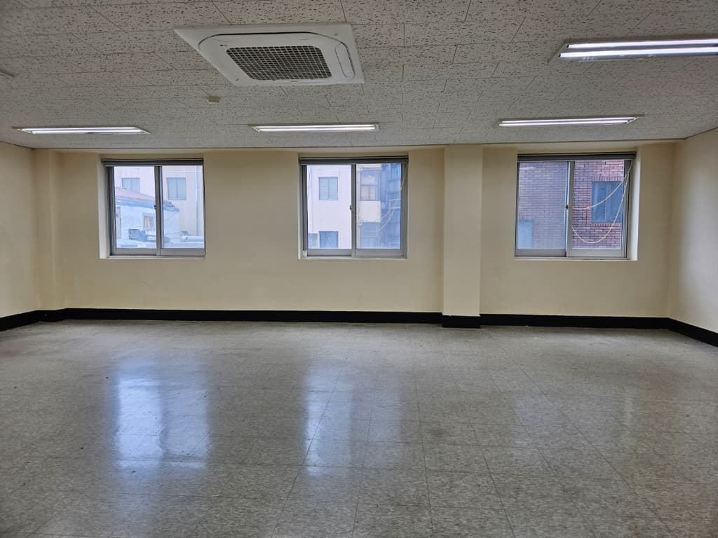 부산광역시 부산진구 부전동 사무실 - 1
