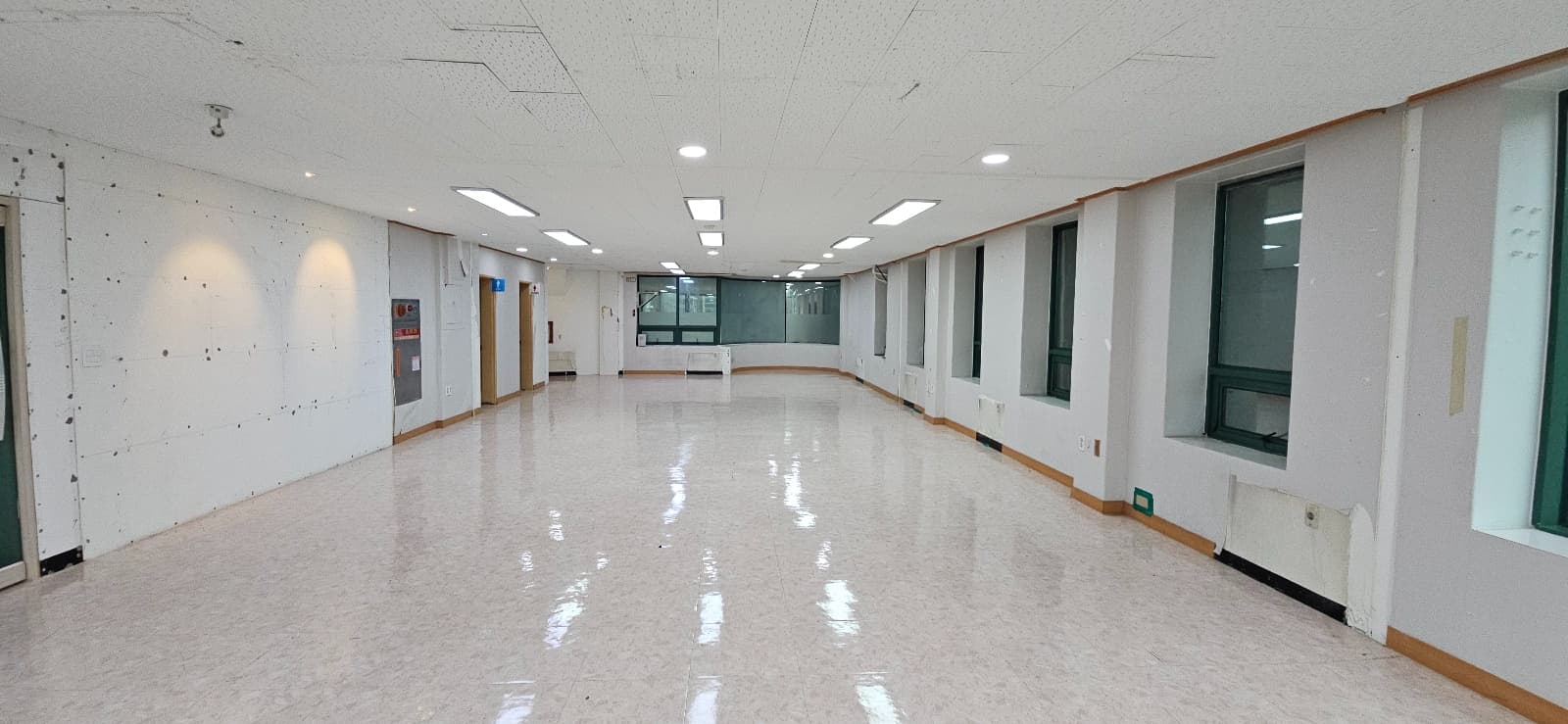 부산광역시 연제구 연산동 사무실 - 1