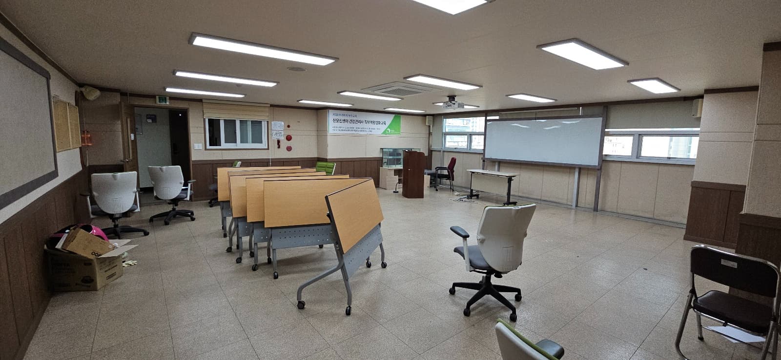 부산광역시 연제구 거제동 사무실 썸네일 3
