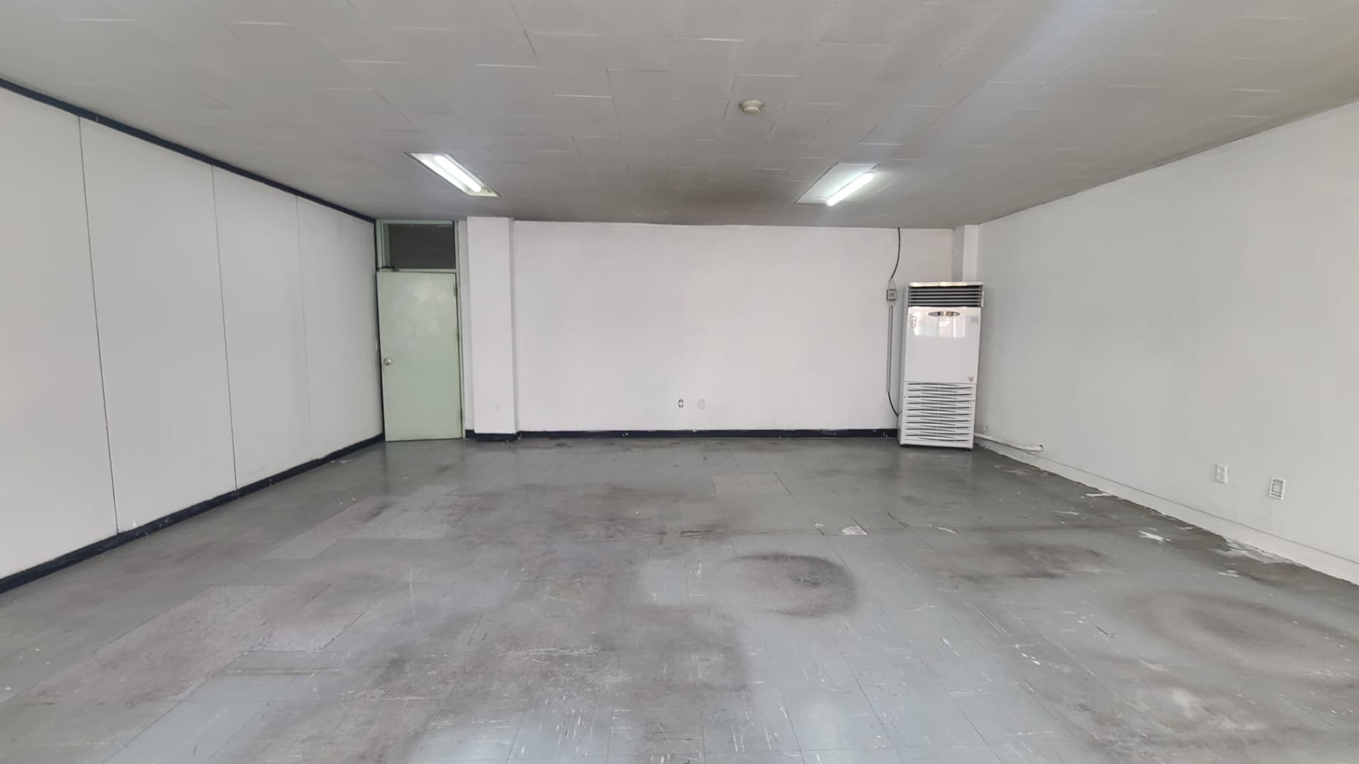 부산광역시 중구 중앙동4가 상가 썸네일 3