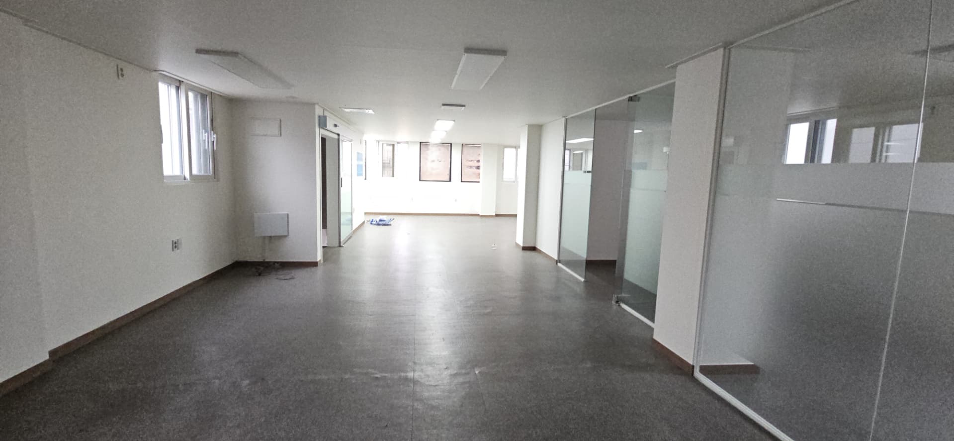 부산광역시 연제구 거제동 사무실 - 1