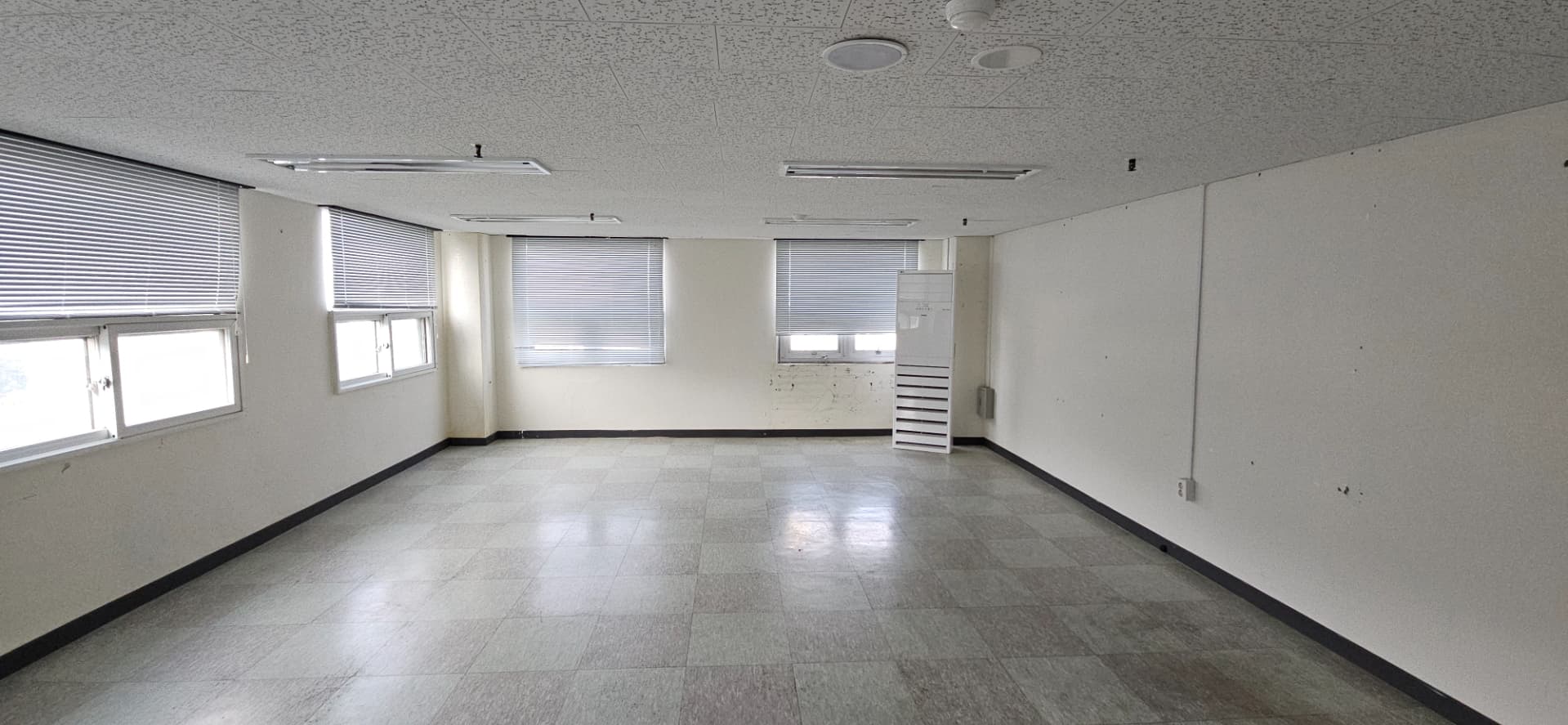 부산광역시 해운대구 우동 사무실 - 1