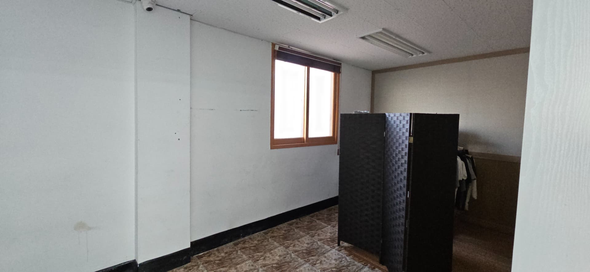 부산광역시 동래구 사직동 사무실 썸네일 6