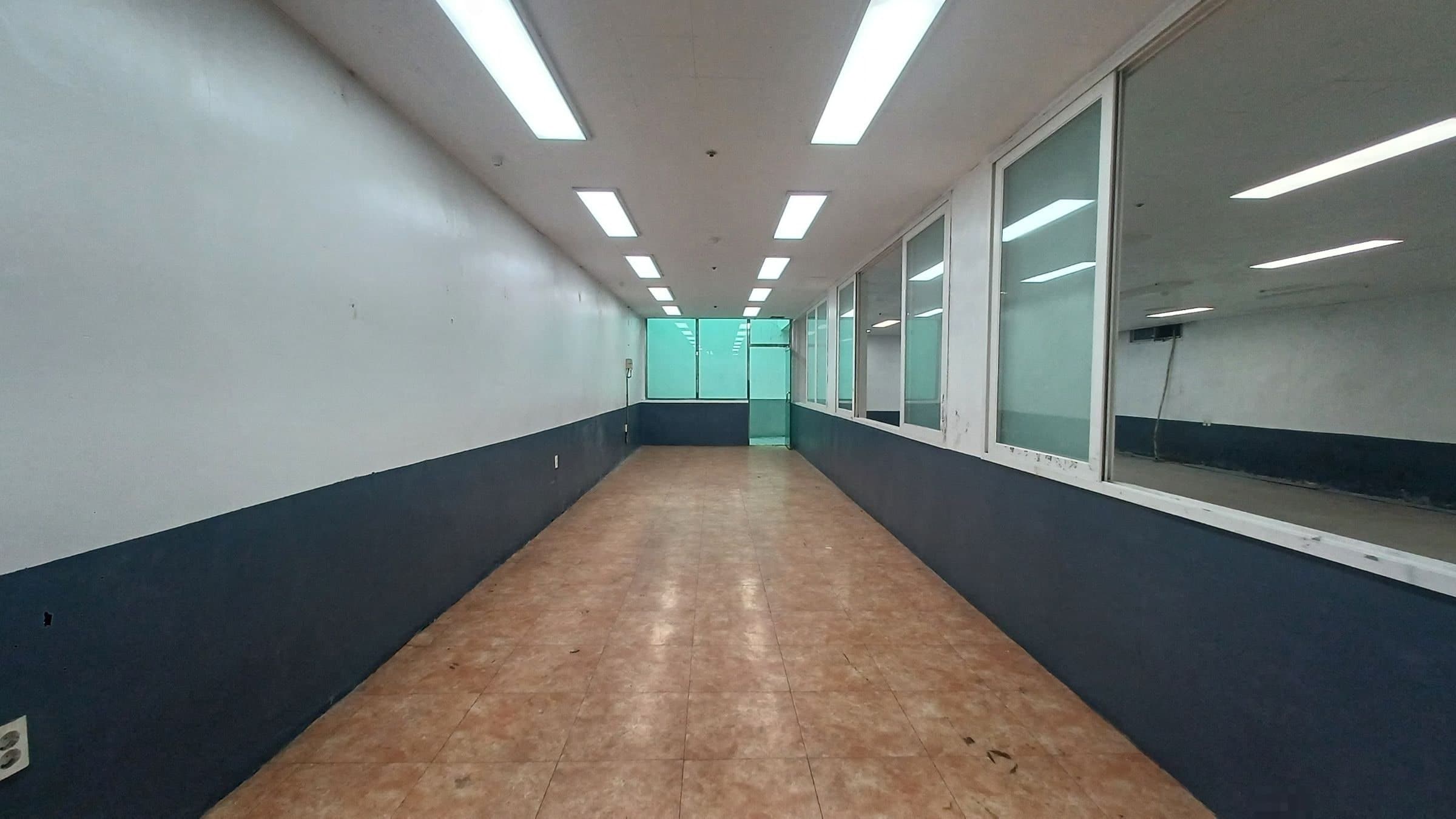 부산광역시 남구 문현동 사무실 썸네일 2