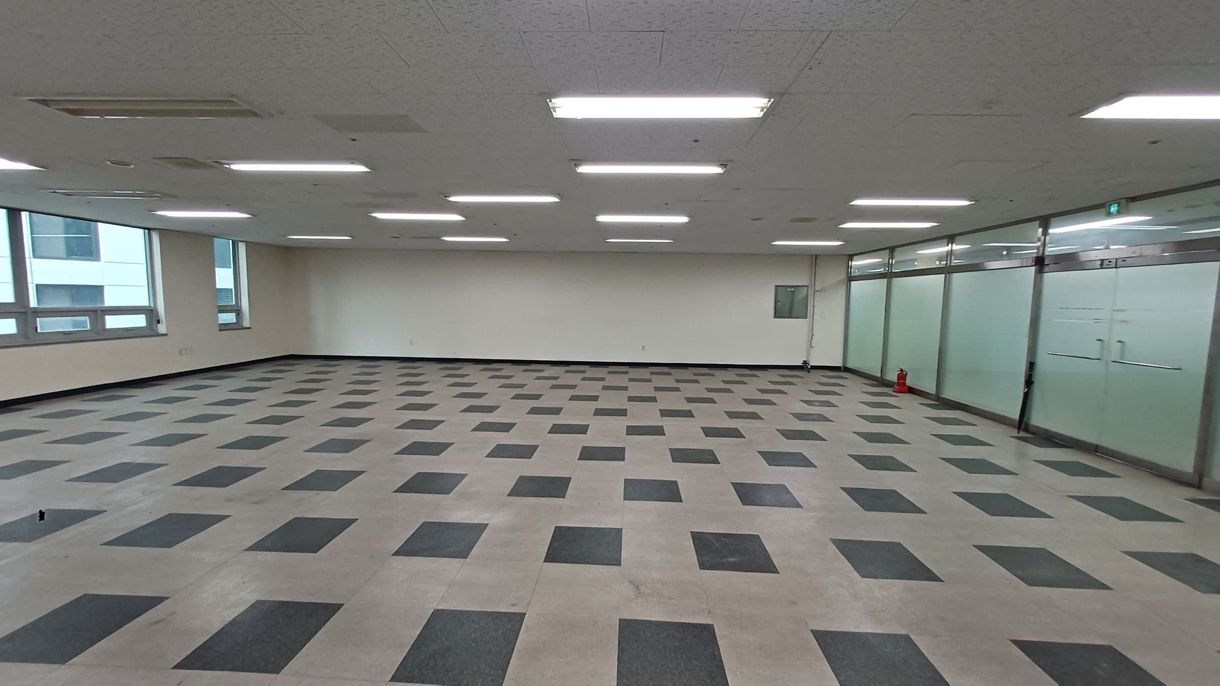 부산광역시 연제구 연산동 사무실 썸네일 5