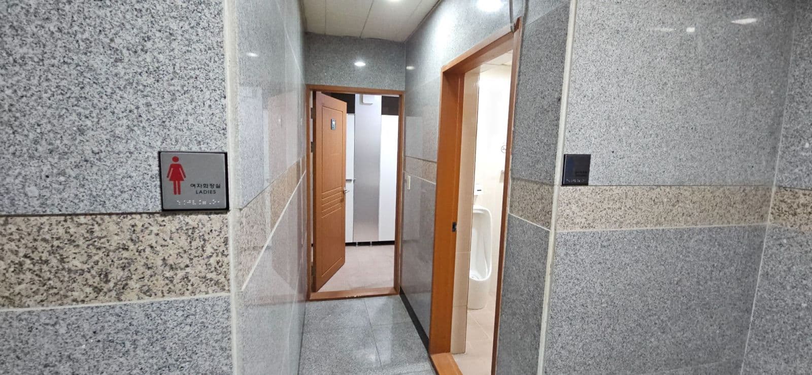 부산광역시 연제구 연산동 사무실 썸네일 9