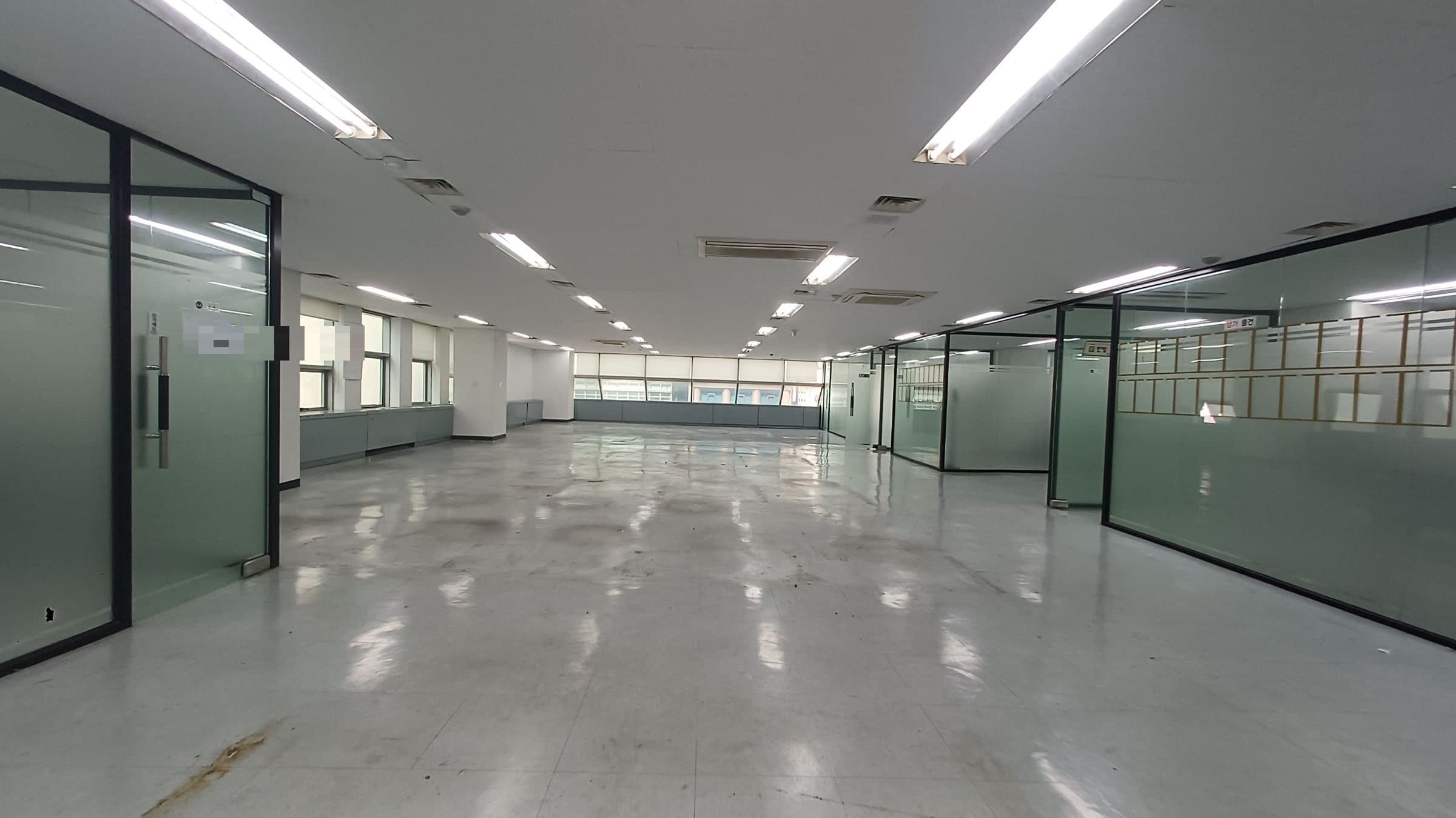 부산광역시 연제구 연산동 사무실 - 1