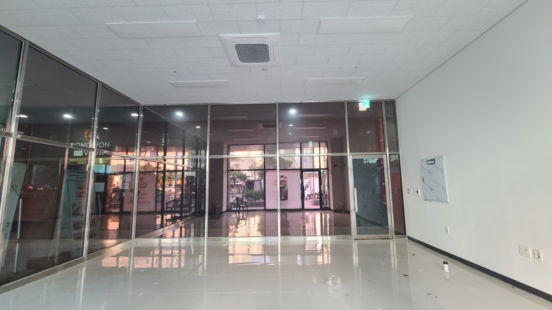 부산광역시 부산진구 부전동 상가 - 1